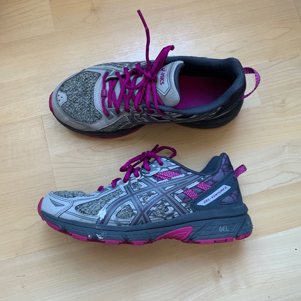 Women’s ASICS